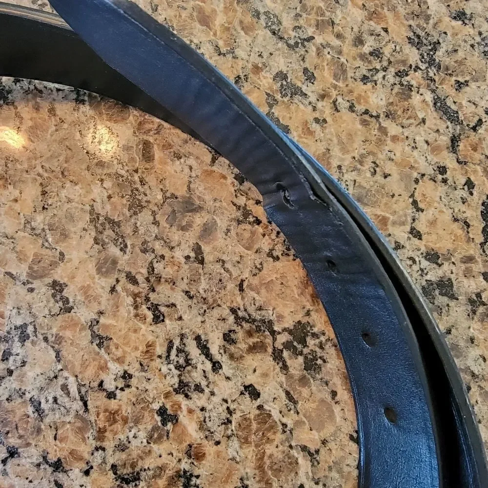 Columbia reversible belt